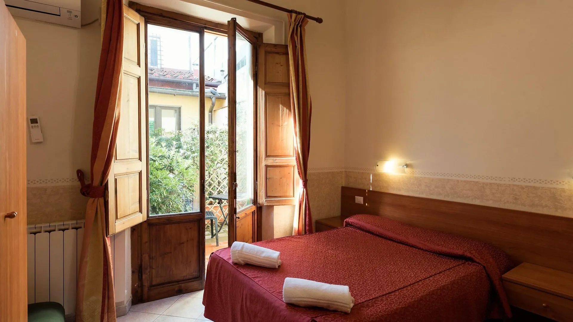**  Hotel Palazzuolo Floransa İtalya